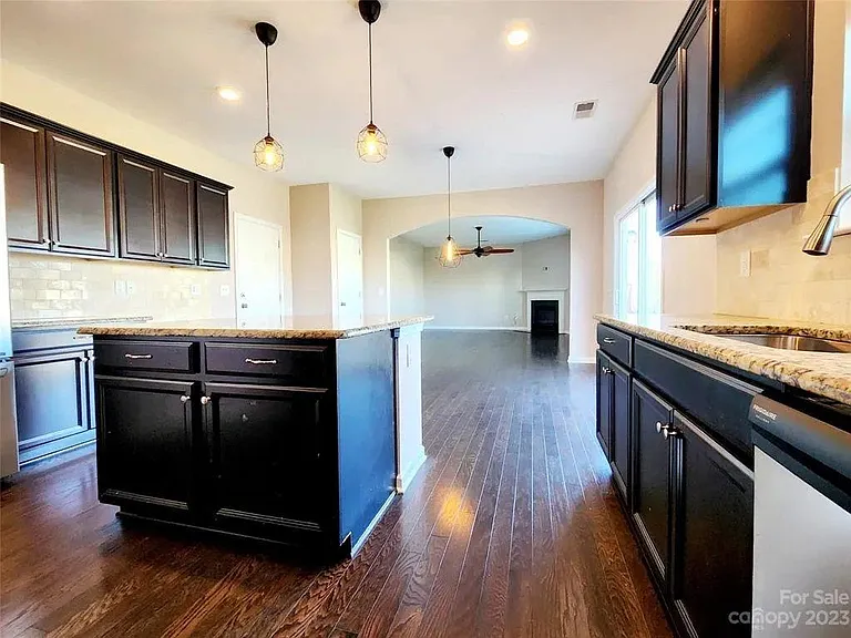 10420 Paisley Abbey Ln — Photo 7