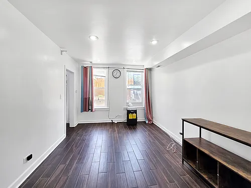 3306 S Union Ave #1 Photo 1