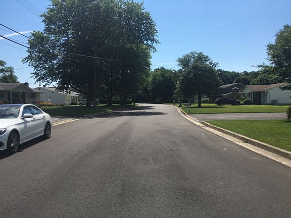 4th image of 1596 Wisteria Ave