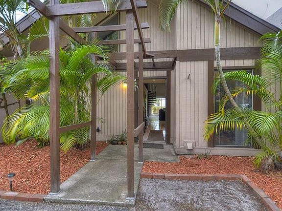 2nd image of 4005 Muriel Pl