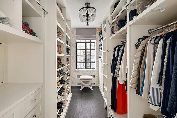 Sold by Douglas Elliman | media 8