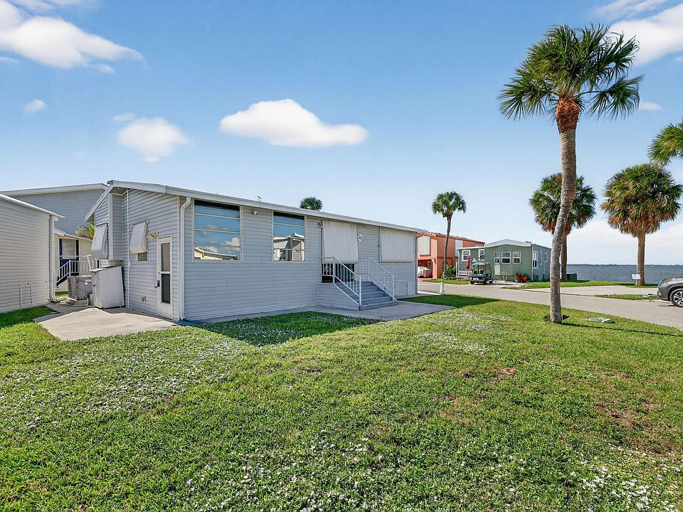 217 Nettles Boulevard, Jensen Beach, FL 34957 | MLS #RX-11136028