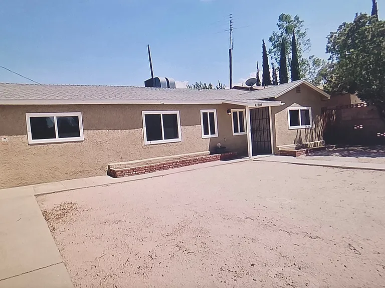 43108 6th St E — Photo 1