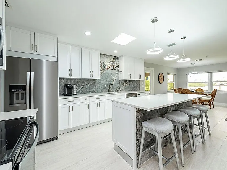 26853 McLaughlin Blvd — Photo 9