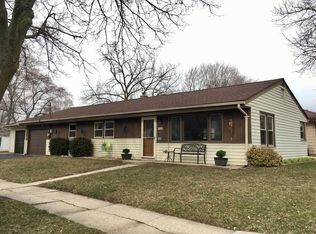 1005 Western Ave, Waukesha, WI 53188