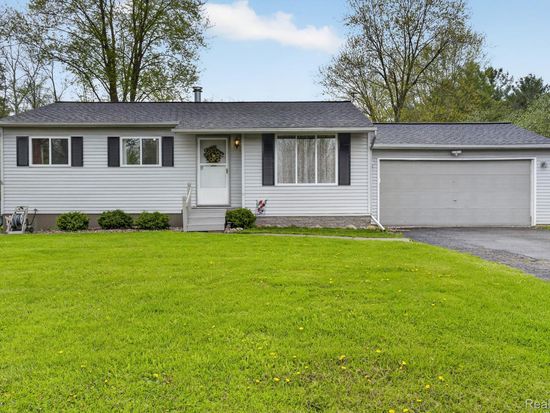 6401 N Webster Rd, Mount Morris, MI 48458