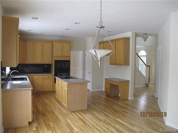 3rd image of 1569 Boulder Lake Dr