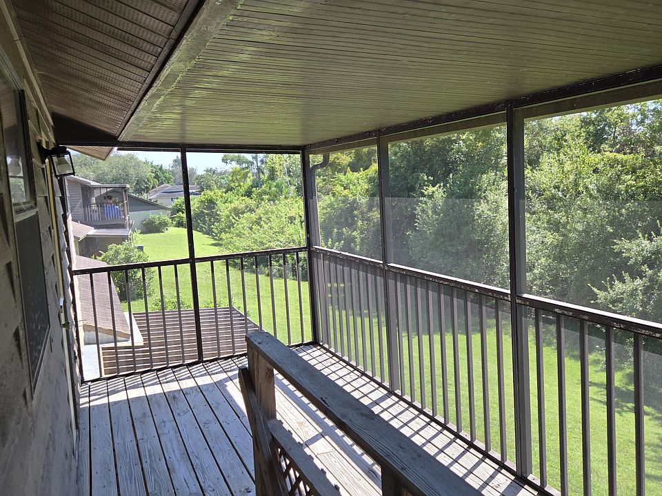 2nd floor Lanai