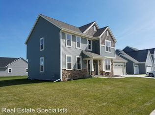1404 Bluestem Trl, Oconomowoc, WI 53066