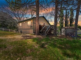 382 Davos Dr, Crestline, CA 92325