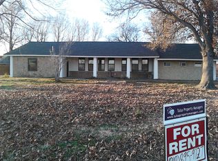 2816 S Oklahoma St, Pryor, OK 74361