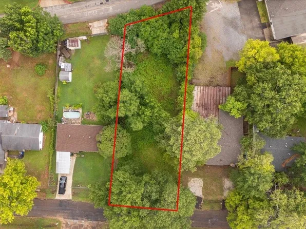 508 Waggoner St, Longview, TX 75604