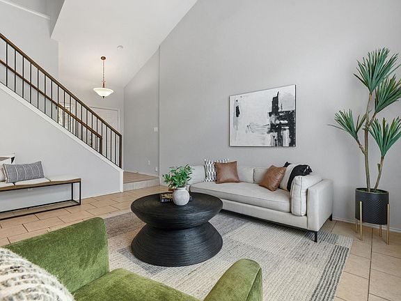 5th image of 560 Woodsorrel Way