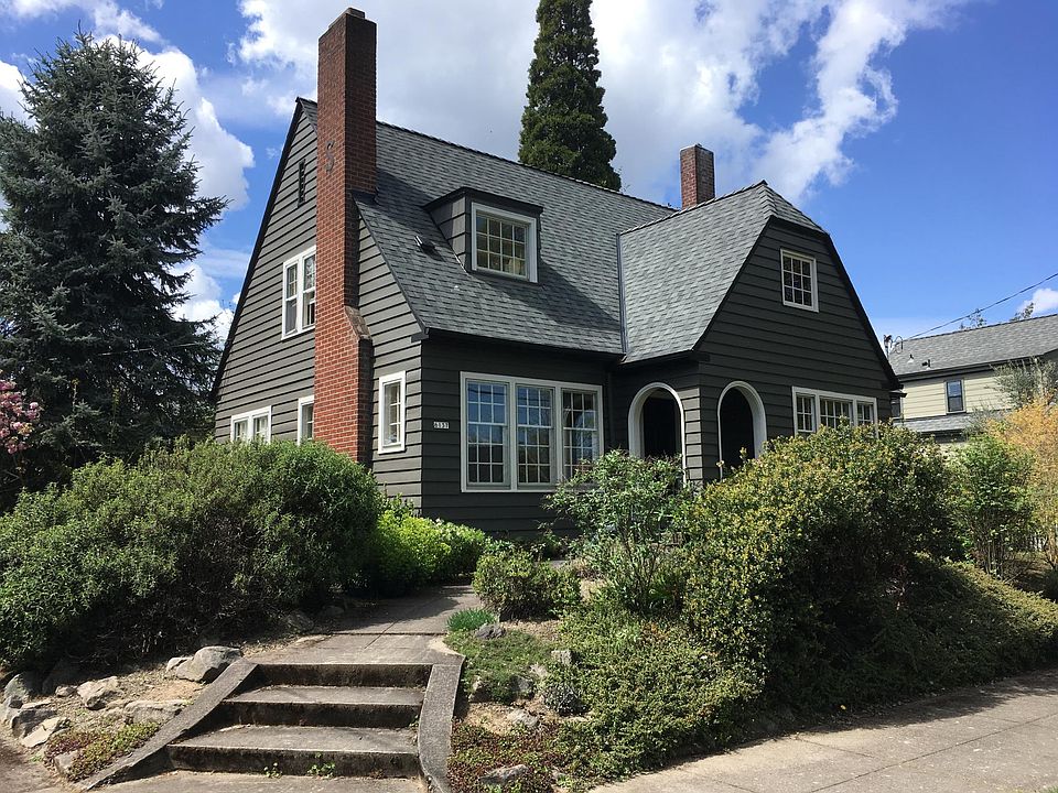 House from the corner of SE 14th and SE Carlton