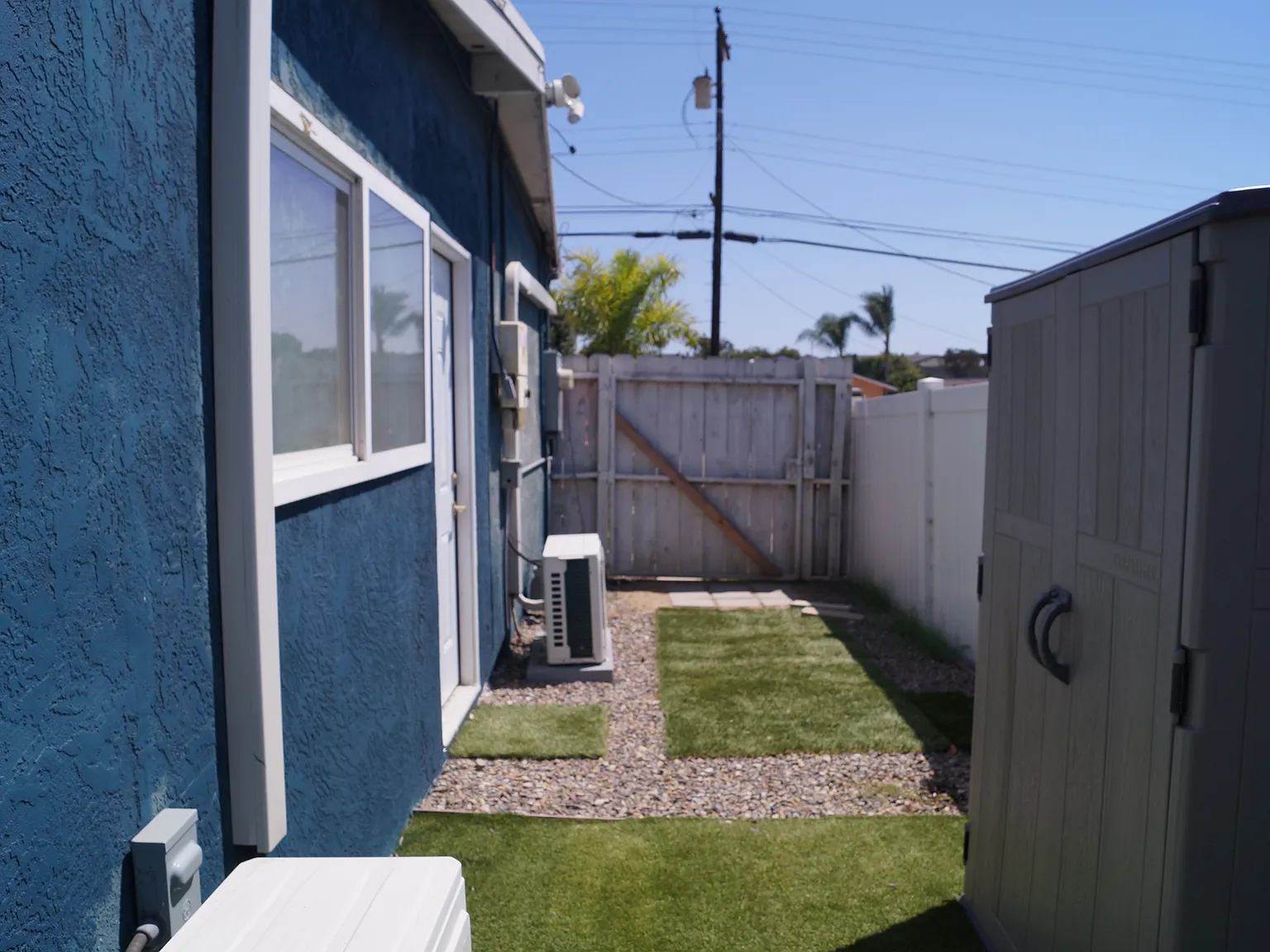 Studio, 1256 sqft, $1,600 — Photo 2