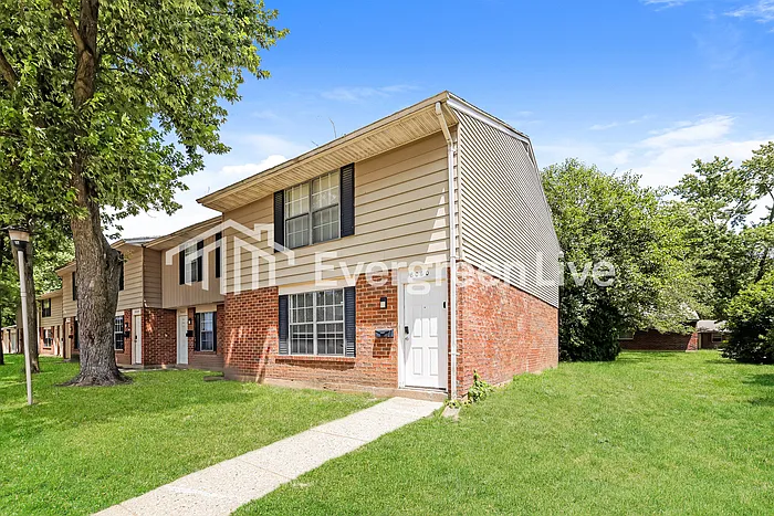 8060 Mount Everest St — Photo 2