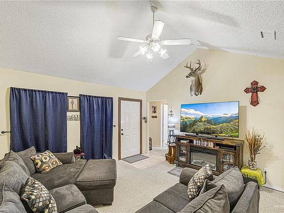 4th image of 1200 E Bob Pool Ave