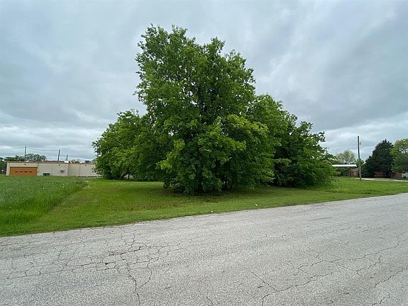 2nd image of 803 S Adelaide St Lot 1B