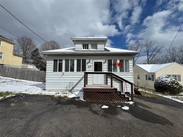 510 Squires Ave, Endicott, NY 13760