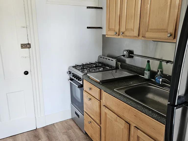 14-1 Lyon St #14-1 — Photo 6