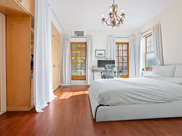 852 10th Avenue image 3 of 3