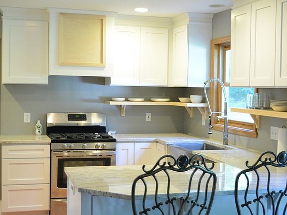 4th image of 49 Hendrik Hudson Way