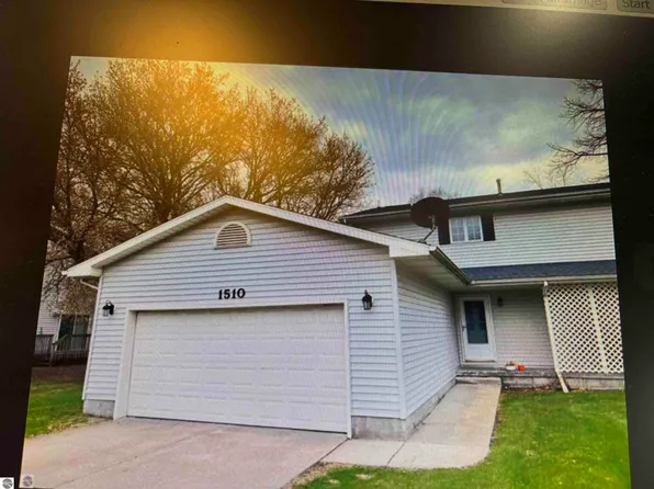 1510 E Gaylord St, Mount Pleasant, MI 48858