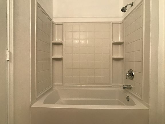 4th image of 10644 Astor Dr