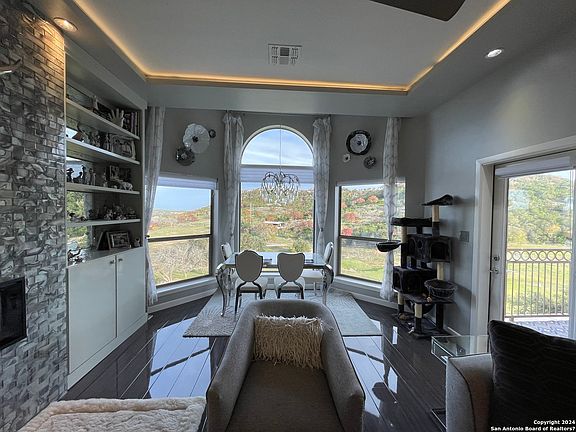 4th image of 20 Tapatio Dr E #308