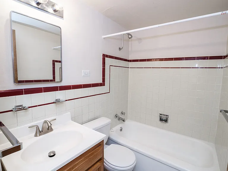 Belmore Apartments — Photo 67