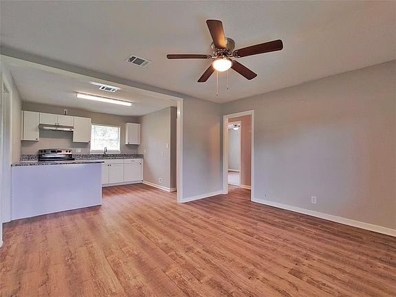 2nd image of 161 Lee Dr