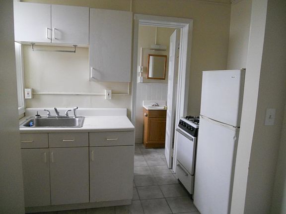 5th image of 49 Johnson Park APT 29