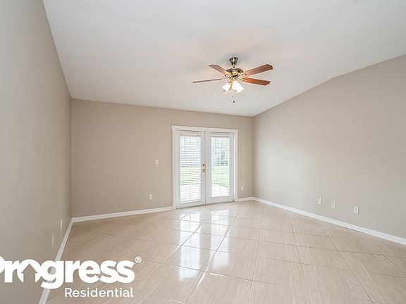 5th image of 1870 Willesdon Dr W