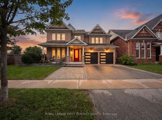 36 Regalia Way, Barrie, ON L4M 7H8