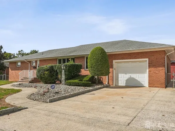 1075 Bordentown Ave, Parlin, NJ 08859