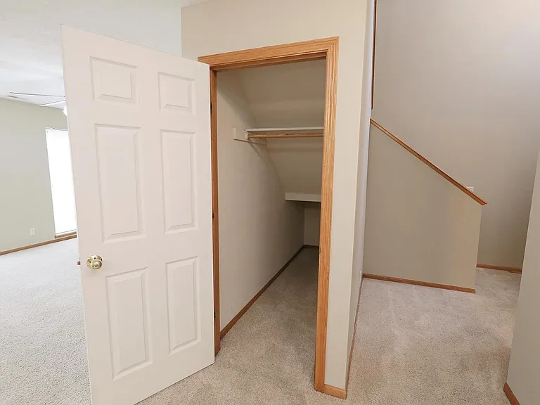 6907 Naples Dr — Photo 10