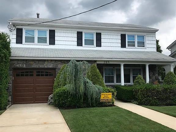 2nd image of 289 Park St