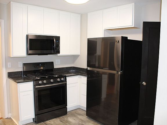 2nd image of 970 Sells Ave