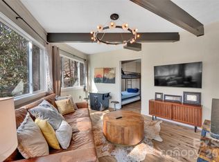 109 Beechwood Ln, Banner Elk, NC 28604
