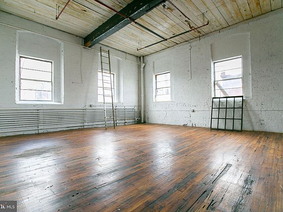 4th image of 1813 N Howard St #14B