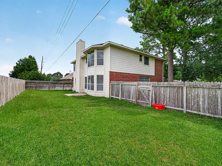 14603 Bladenboro Dr — Photo 45