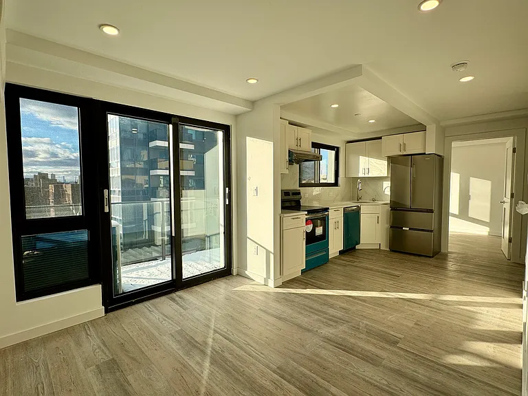 35-15 146th St #7B — Photo 2