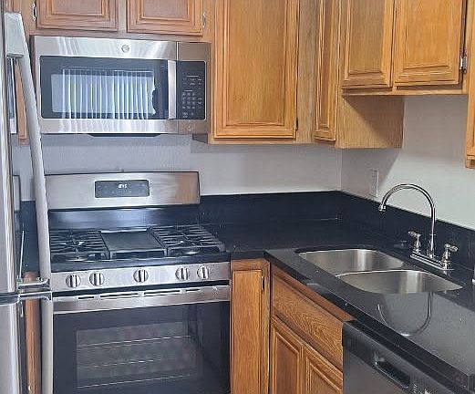 2nd image of 15012 Sherman Way APT 107