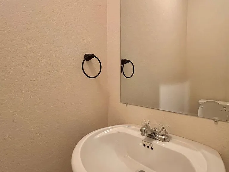 6414 Attucks Ln — Photo 17
