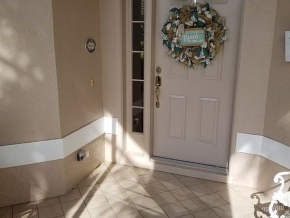 4th image of 9460 Forest Hills Cir