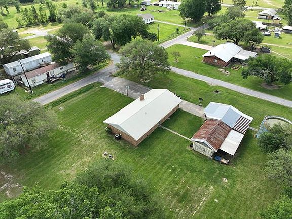 2nd image of 147 Pecan Dr
