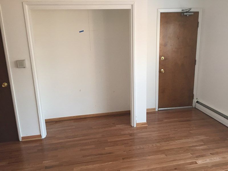 1st image of 120 N Waller Ave APT 1E