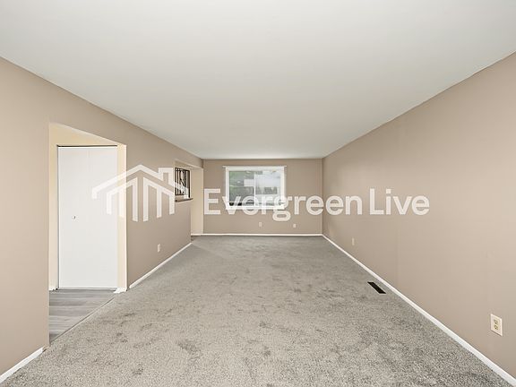 3rd image of 1733 Continental Dr