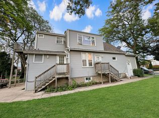1952 S Chestnut St REAR 2, Des Plaines, IL 60018