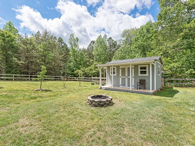 3929 Wexford Ln — Photo 8